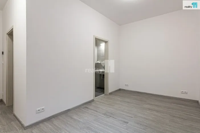 Pronájem bytu 3+kk, Praha - Libeň, V Holešovičkách, 96 m2