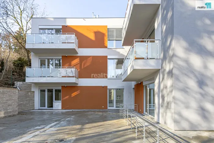 Pronájem bytu 3+kk, Praha - Libeň, V Holešovičkách, 96 m2