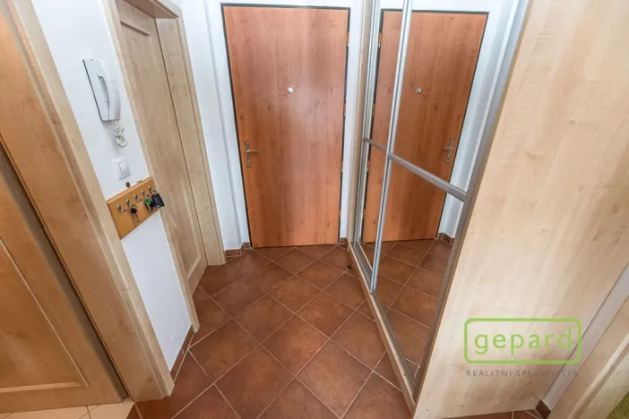 Pronájem bytu 3+kk, Praha, Nehvizdská, 69 m2