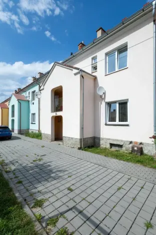 Pronájem bytu 2+1, Krnov - Pod Bezručovým vrchem, Cechovní, 60 m2