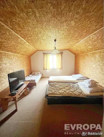 Prodej rodinného domu, Rašovice - Netušil, 150 m2