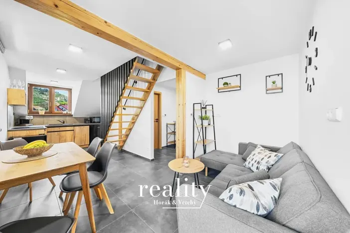 Prodej ubytování, Perná, 205 m2
