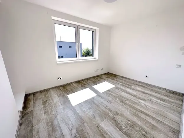 Pronájem rodinného domu, Hradec Králové, 166 m2