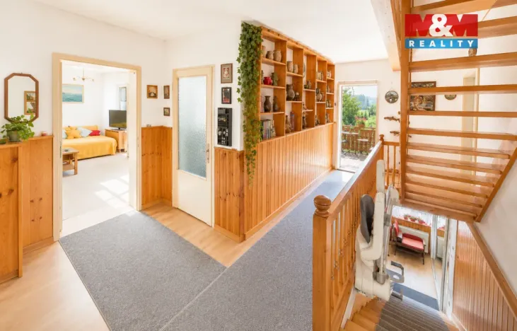 Prodej rodinného domu, Karlovy Vary - Hůrky, Pražská silnice, 240 m2