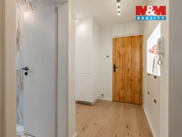 Prodej bytu 3+1, Benešov, Na Spořilově, 64 m2