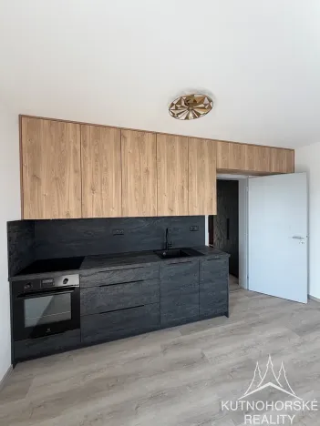 Pronájem bytu 1+kk, Kutná Hora, Plk. Loudy, 35 m2