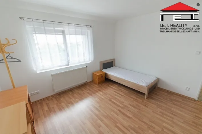 Pronájem bytu 2+1, Praha - Kbely, Svijanská, 54 m2