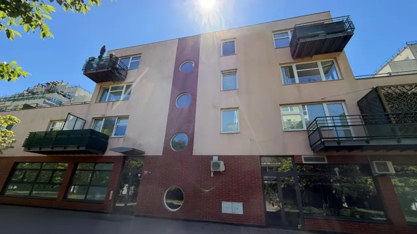 Pronájem bytu 2+kk, Praha - Hlubočepy, Voskovcova, 45 m2