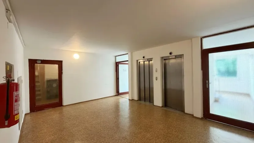 Pronájem bytu 2+kk, Praha - Braník, Vrbova, 52 m2