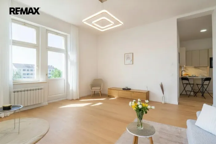 Pronájem bytu 2+kk, Praha - Vinohrady, Korunní, 65 m2