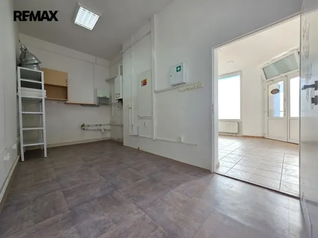 Pronájem obchodního prostoru, Prostějov, nám. Padlých hrdinů, 52 m2