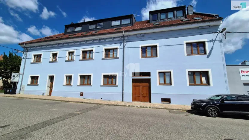 Prodej bytu 2+1, Uherské Hradiště, Rostislavova, 66 m2