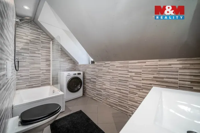 Prodej rodinného domu, Mařenice, 1190 m2