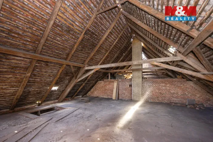 Prodej rodinného domu, Moravany - Turov, 330 m2