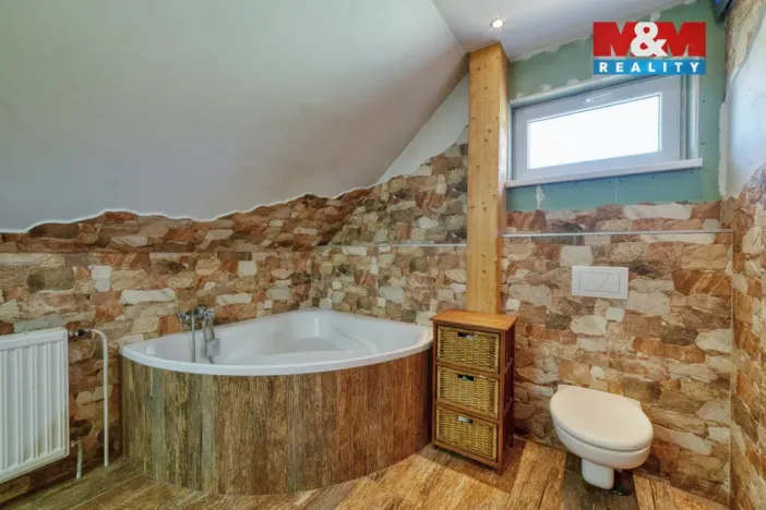 Prodej rodinného domu, Skalná, Slepá, 175 m2