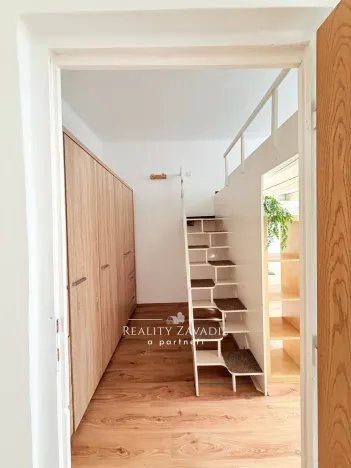 Prodej bytu 2+1, Pardubice, Teplého, 64 m2