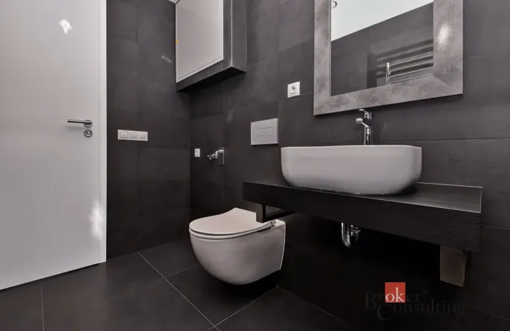 Pronájem bytu 2+kk, Praha - Dolní Chabry, Ústecká, 59 m2
