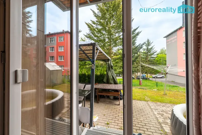 Prodej bytu 2+kk, Tachov, Na Třešňovce, 37 m2