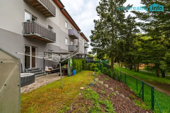 Prodej bytu 2+kk, Tachov, Na Třešňovce, 37 m2