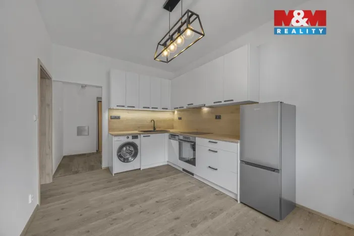 Pronájem bytu 1+1, Trutnov - Poříčí, Voletinská, 48 m2