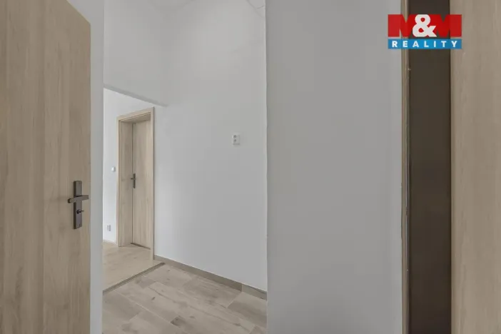 Pronájem bytu 1+1, Trutnov - Poříčí, Voletinská, 48 m2