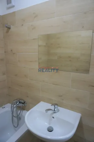 Pronájem bytu 1+kk, České Budějovice - České Budějovice 2, Labská, 27 m2