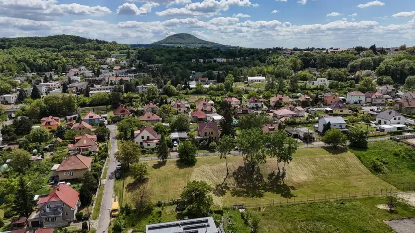 Prodej pozemku pro bydlení, Roudnice nad Labem, Bezejmenná, 2447 m2
