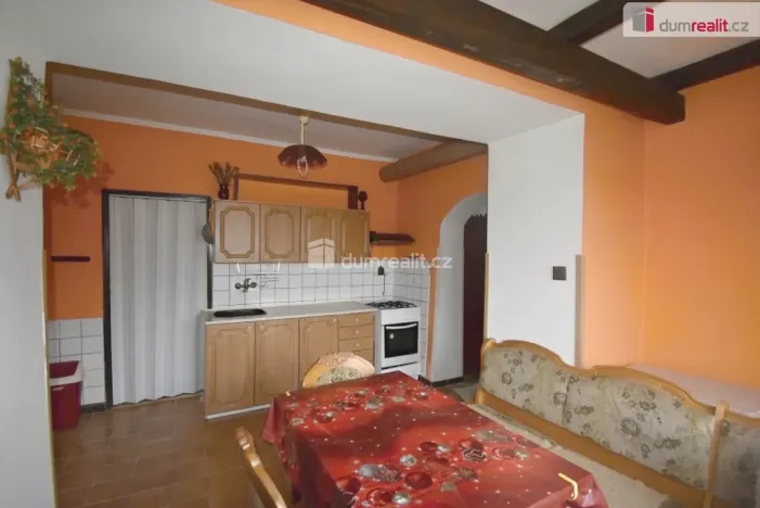 Pronájem komerční nemovitosti, Chbany - Vikletice, 3800 m2