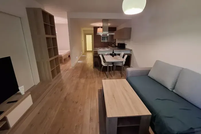 Pronájem bytu 2+kk, Praha - Hrdlořezy, Mezilehlá, 81 m2