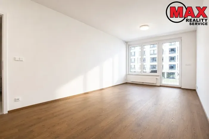 Pronájem bytu 2+kk, Praha - Vysočany, Smržových, 56 m2