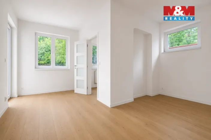 Prodej bytu 4+1, Praha - Ruzyně, Duchcovská, 80 m2