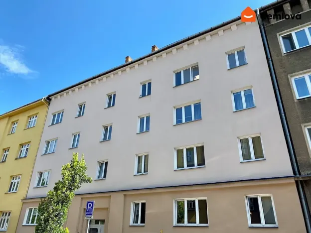 Pronájem bytu 2+1, Ostrava, Korunní, 61 m2