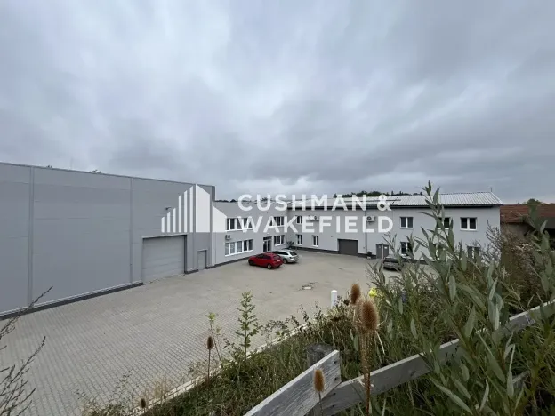 Prodej výrobních prostor, Ondřejov, Družstevní, 2800 m2