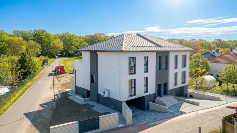 Prodej rodinného domu, Olomouc - Černovír, Žitná, 280 m2