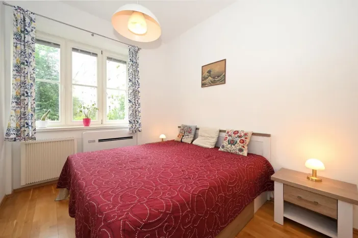 Pronájem bytu 2+1, Praha - Bubeneč, náměstí Interbrigády, 51 m2