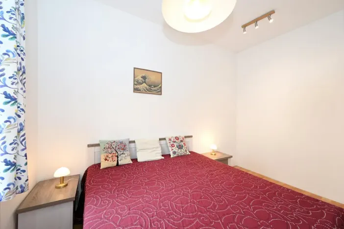 Pronájem bytu 2+1, Praha - Bubeneč, náměstí Interbrigády, 51 m2