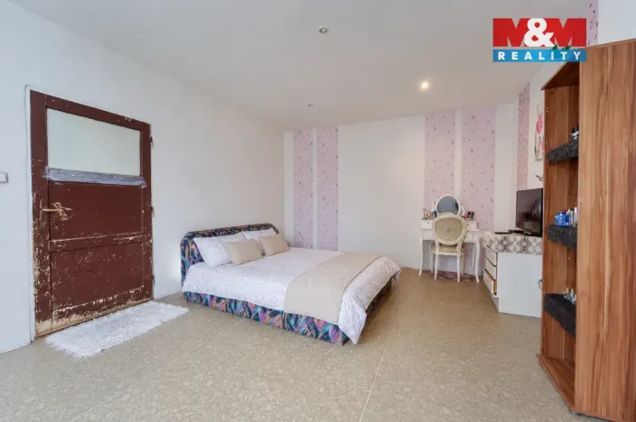 Prodej bytu 3+1, Teplá, Klášterní, 80 m2