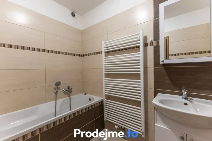 Pronájem bytu 3+1, Znojmo, Na Hrázi, 65 m2