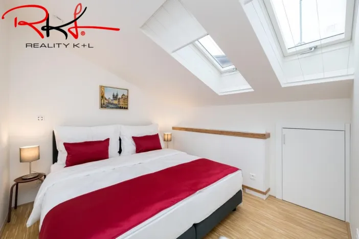 Pronájem bytu 3+kk, Praha, Ovenecká, 102 m2