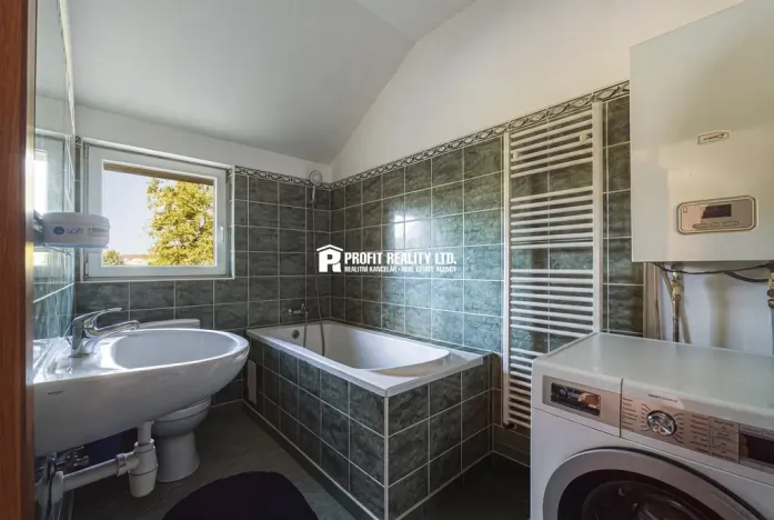 Prodej rodinného domu, Beroun, Pražská, 164 m2