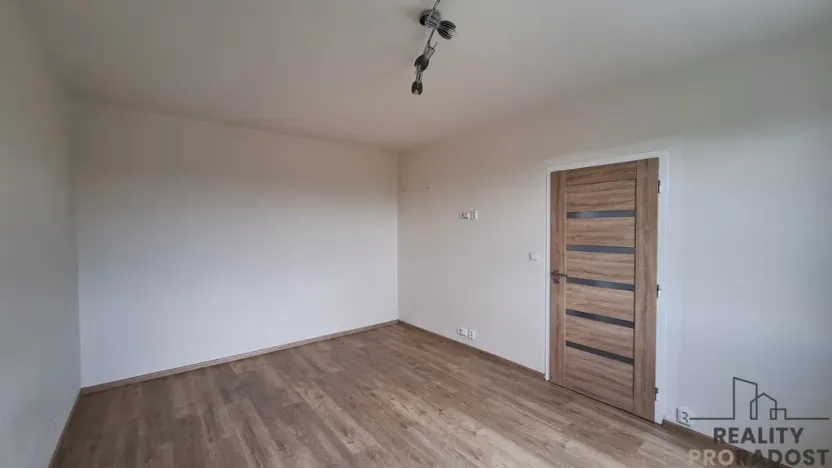 Pronájem bytu 1+1, Ústí nad Labem, Kmochova, 32 m2