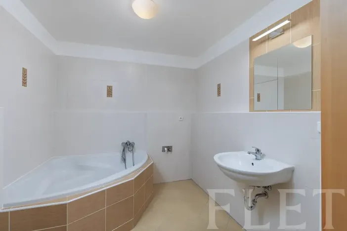 Pronájem bytu 2+kk, Praha - Stodůlky, Na Výrovně, 49 m2