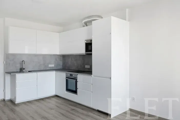 Prodej bytu 2+kk, Praha - Hloubětín, Za černým mostem, 55 m2