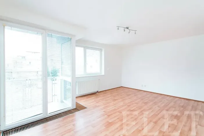 Prodej bytu 2+kk, Praha - Kbely, Pod Nouzovem, 56 m2