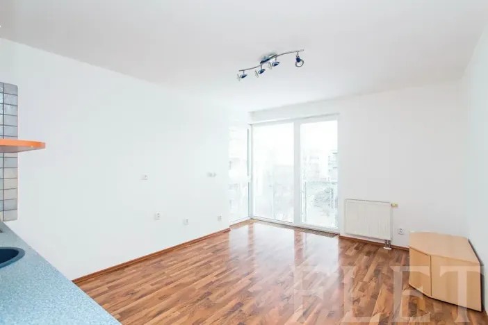 Prodej bytu 2+kk, Praha - Kbely, Pod Nouzovem, 45 m2