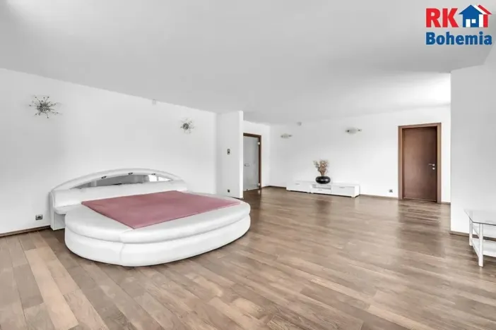 Prodej rodinného domu, Turnov, Křišťálová, 696 m2