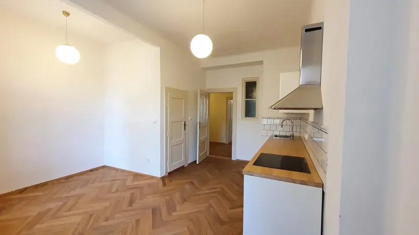 Pronájem bytu 3+1, Praha - Vinohrady, Slezská, 100 m2