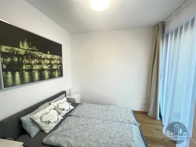 Pronájem bytu 2+kk, Praha - Košíře, Starokošířská, 40 m2