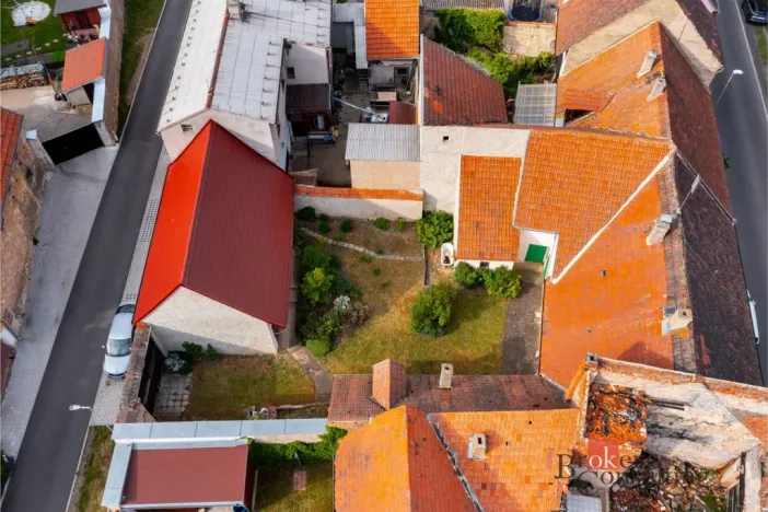 Prodej rodinného domu, Ročov, 141 m2