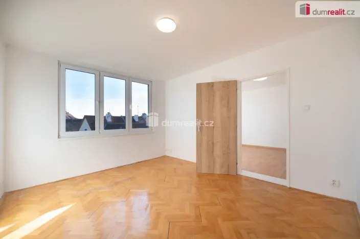 Pronájem bytu 2+1, Lhenice, Netolická, 52 m2